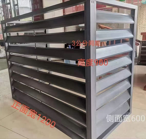 国产亚洲美女精品久久久百葉窗空（kōng）調罩的安裝效果